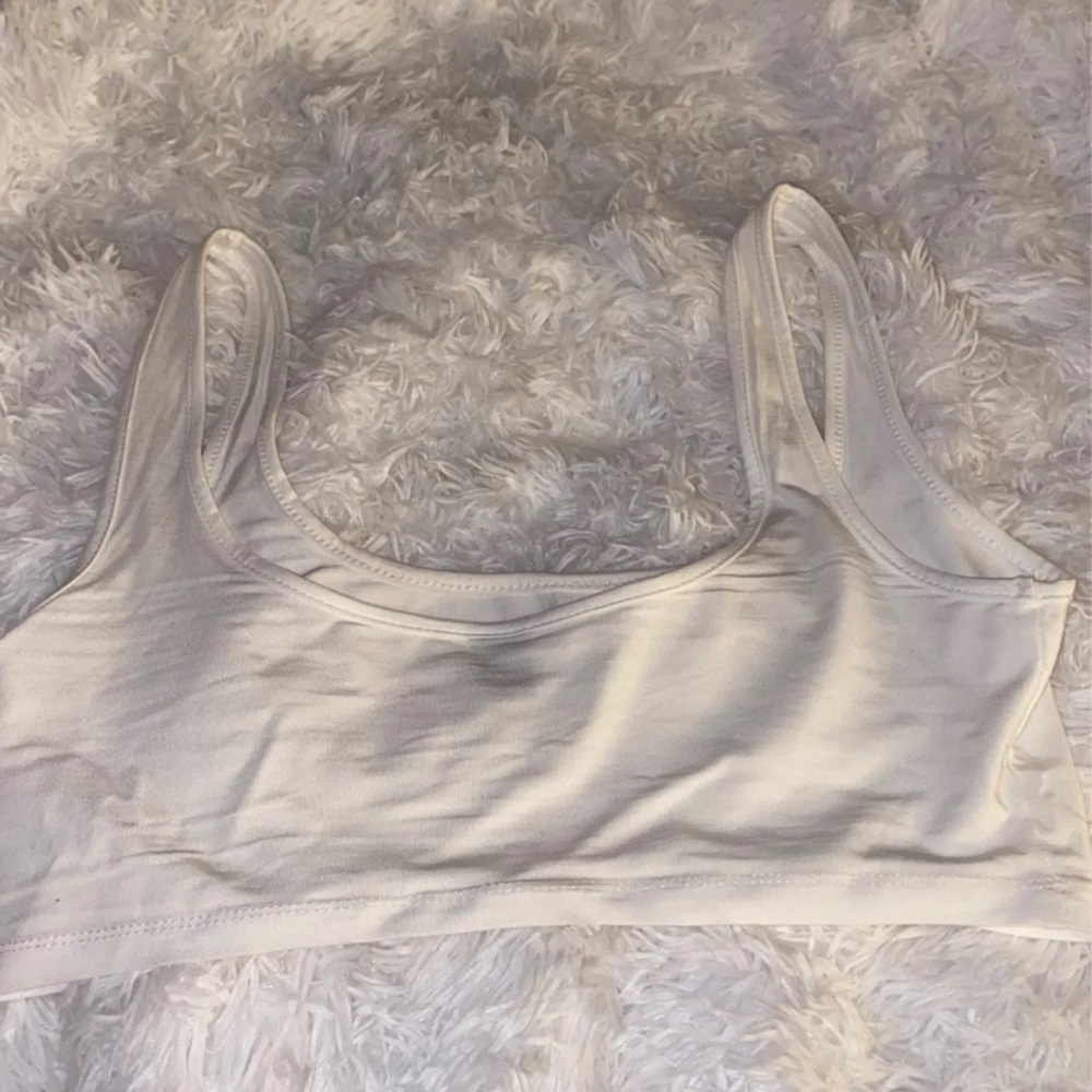 tank top - Picture 2 of 4